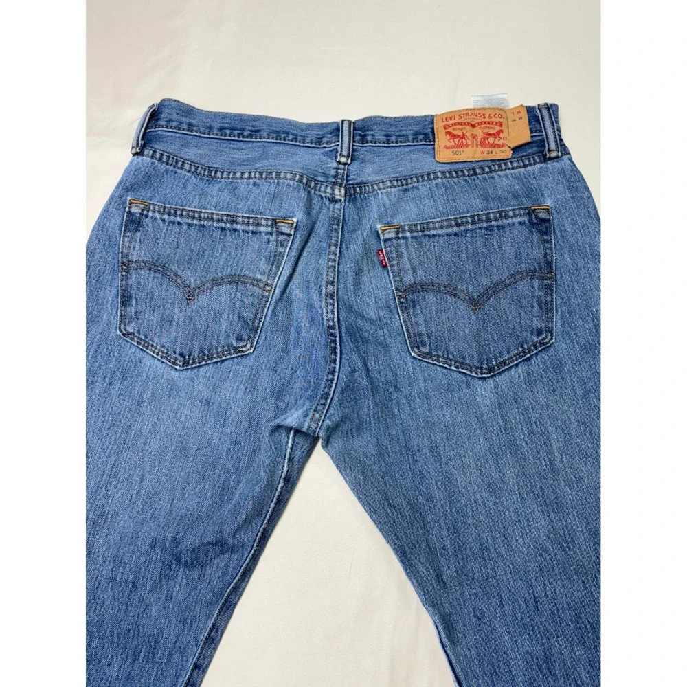 Levi Strauss‎ 501 Button Fly Jeans Mens W34 L30 Medium Wash Denim
